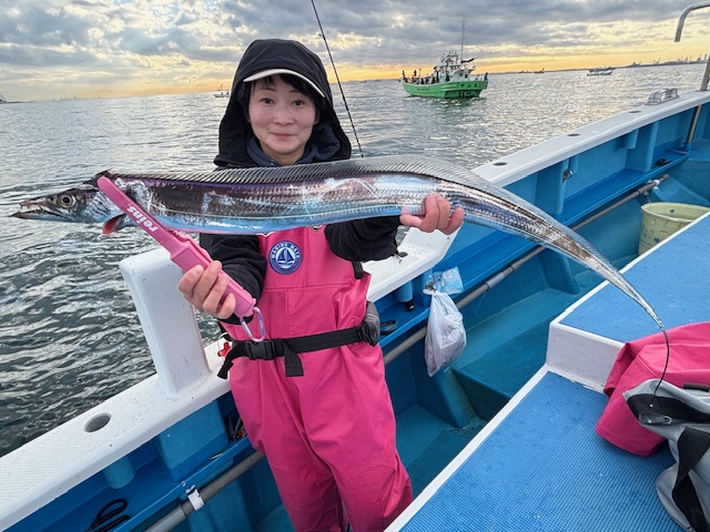 魚釣り 沖磯フカセ釣りで44cm口太グレを手中【三重・大紀町】釣行終了間際に